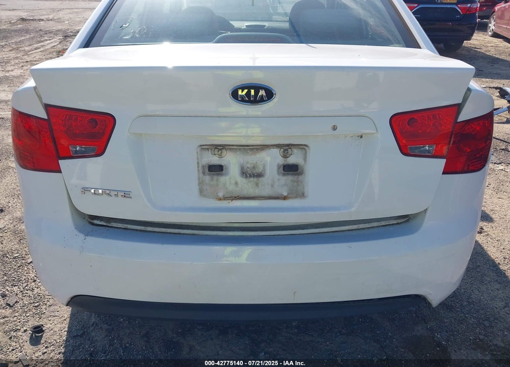 2013 KIA FORTE VIN: KNAFT4A24D5680810