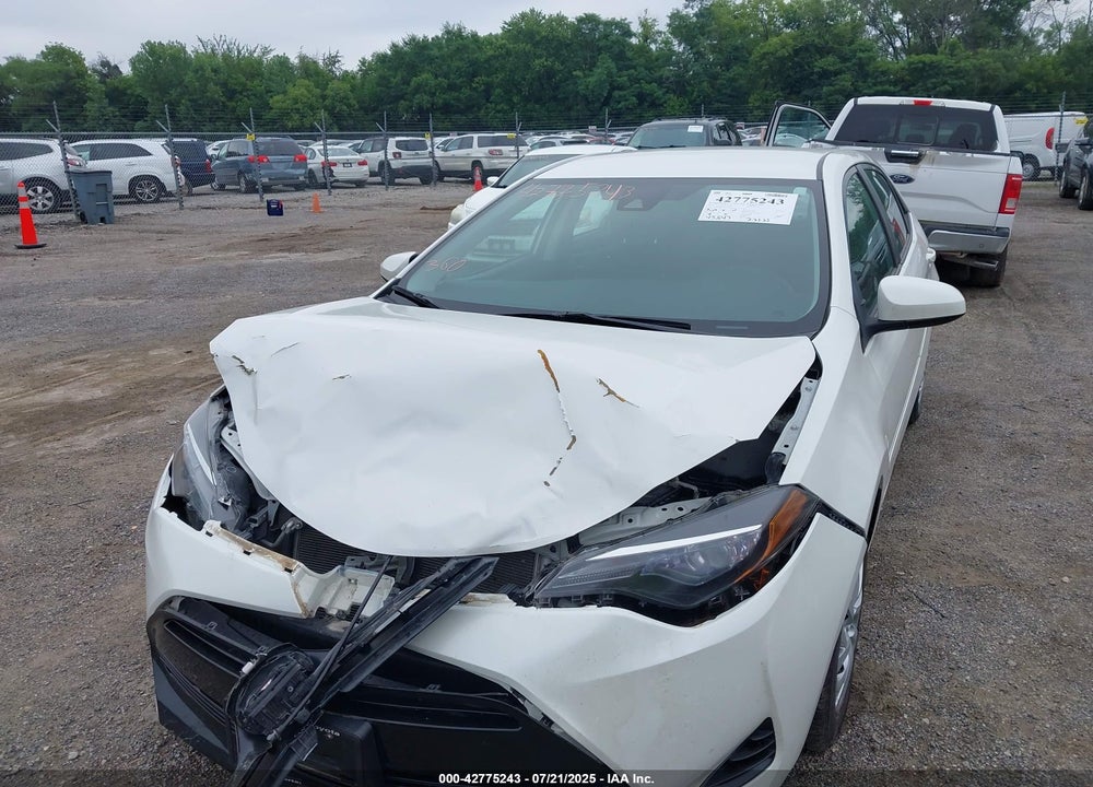 2018 TOYOTA COROLLA VIN: 5YFBURHE5JP759588