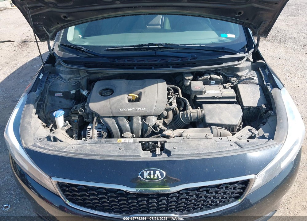 2017 KIA FORTE VIN: 3KPFL4A79HE028662