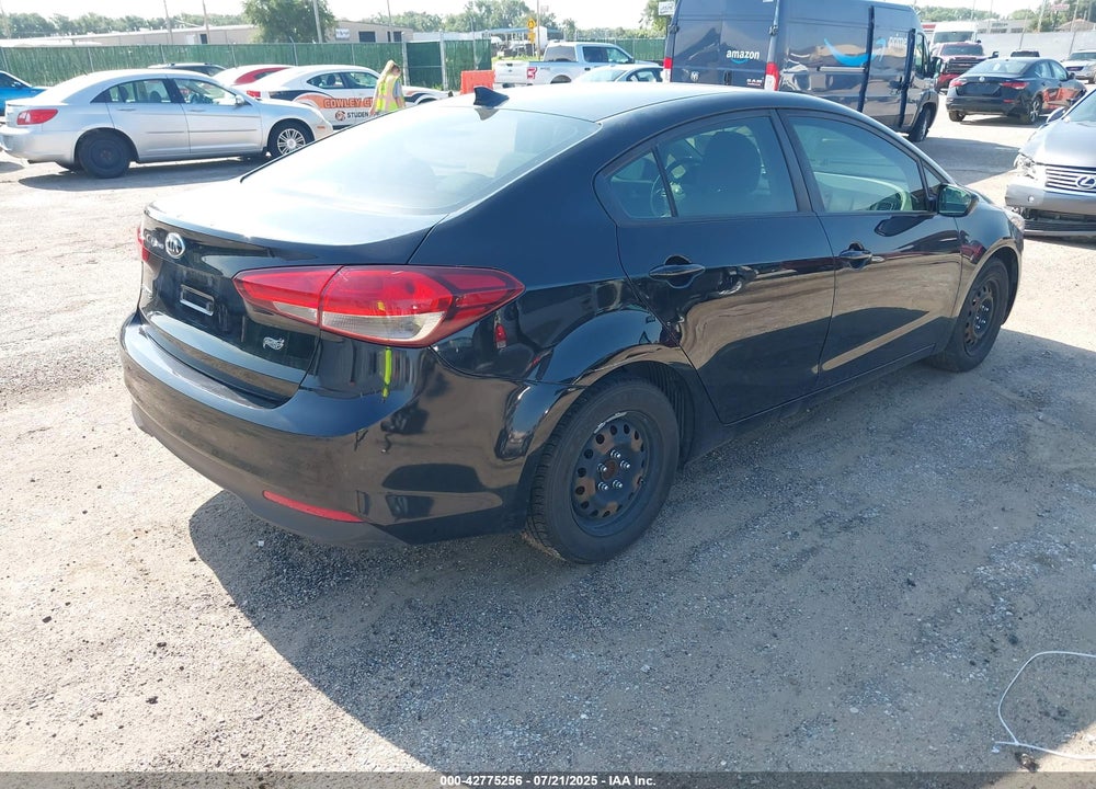 2017 KIA FORTE VIN: 3KPFL4A79HE028662