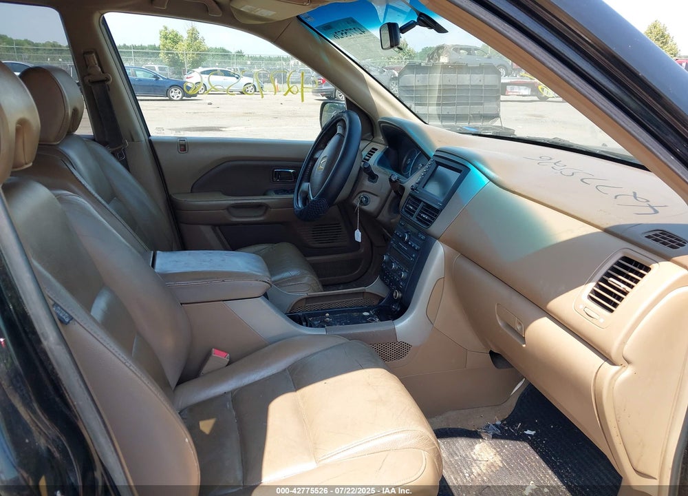 2008 HONDA PILOT VIN: 5FNYF18788B018252