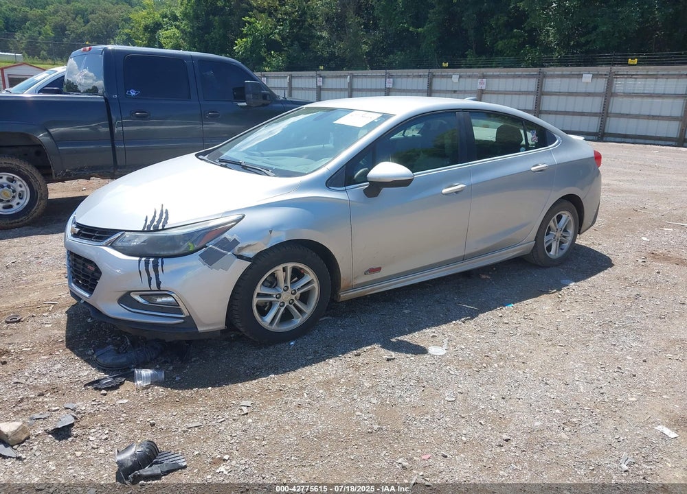 2017 CHEVROLET CRUZE VIN: 1G1BE5SM5H7186881
