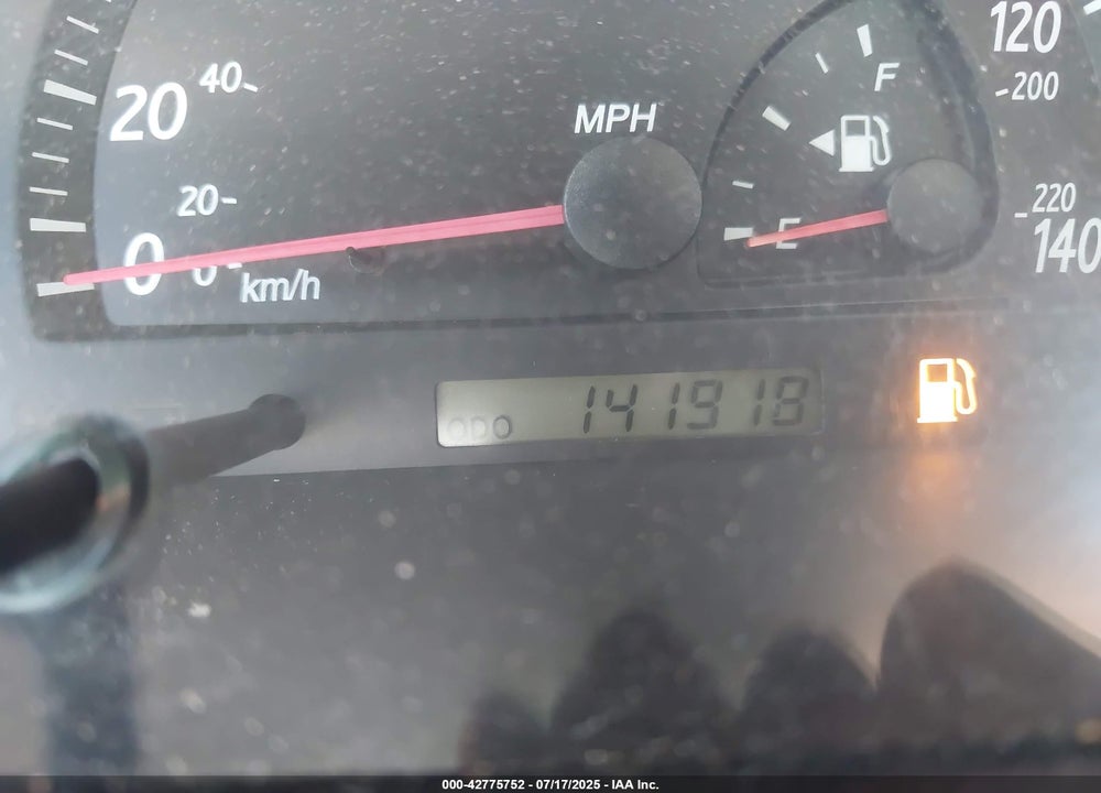 2003 TOYOTA CAMRY LE VIN: 4T1BE32KX3U122853