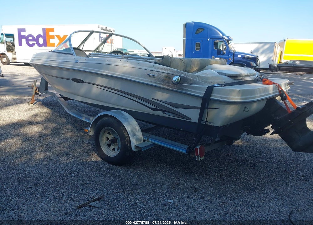 2003 SEA RAY 176 VIN: US-SERR1000F203