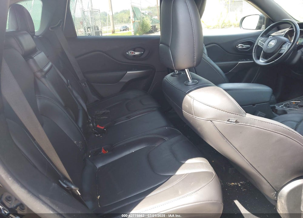 2019 JEEP CHEROKEE VIN: 1C4PJMDX1KD378415