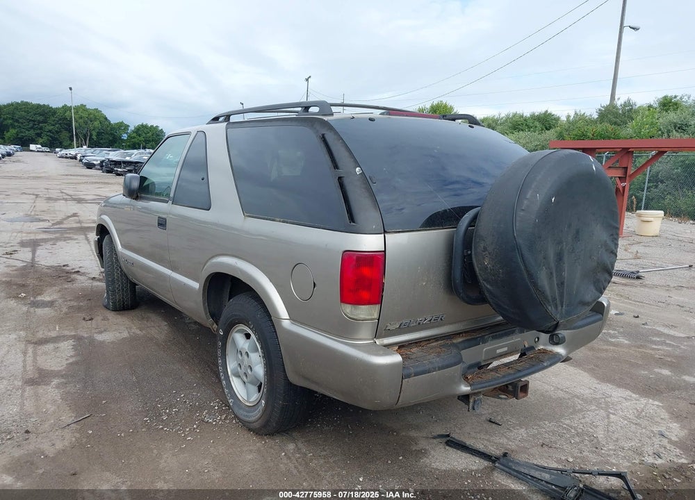 1999 CHEVROLET BLAZER LS VIN: 1GNCT18W4XK215910