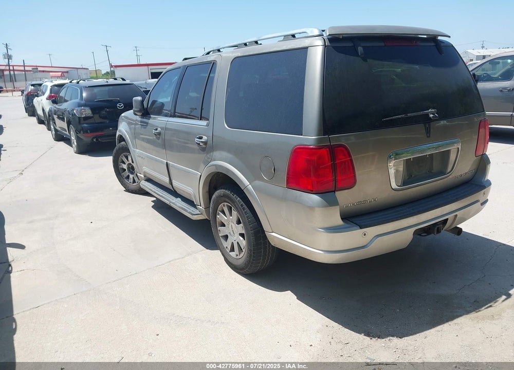 2004 LINCOLN NAVIGATOR VIN: 5LMFU27R14LJ07182