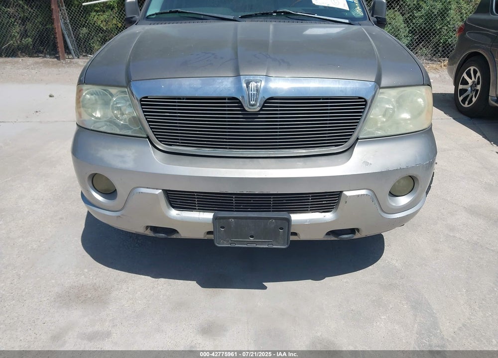 2004 LINCOLN NAVIGATOR VIN: 5LMFU27R14LJ07182