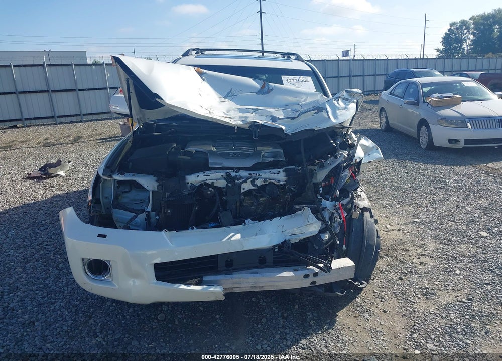 2015 TOYOTA LAND CRUISER VIN: JTMHY7AJ4F4033001