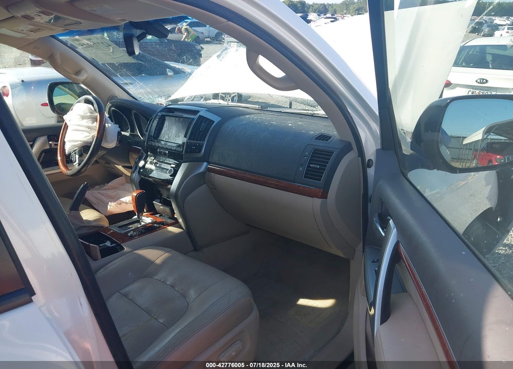 2015 TOYOTA LAND CRUISER VIN: JTMHY7AJ4F4033001