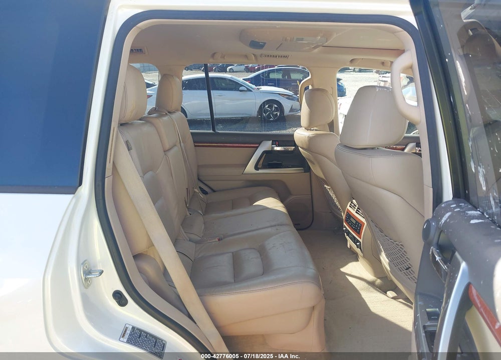 2015 TOYOTA LAND CRUISER VIN: JTMHY7AJ4F4033001