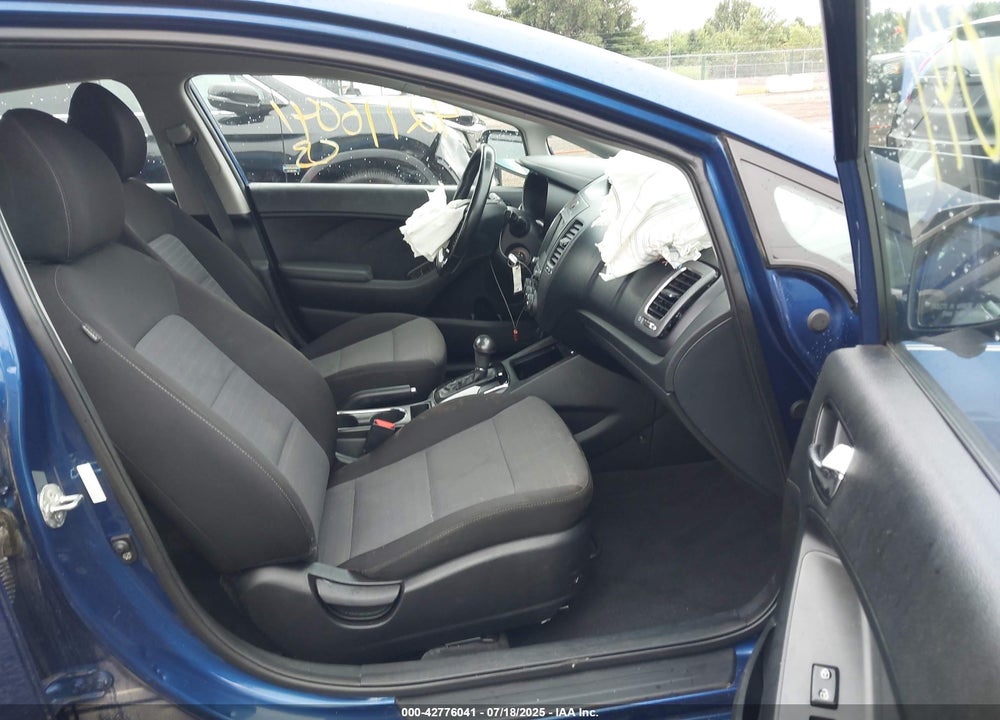 2018 KIA FORTE VIN: 3KPFL4A73JE262351
