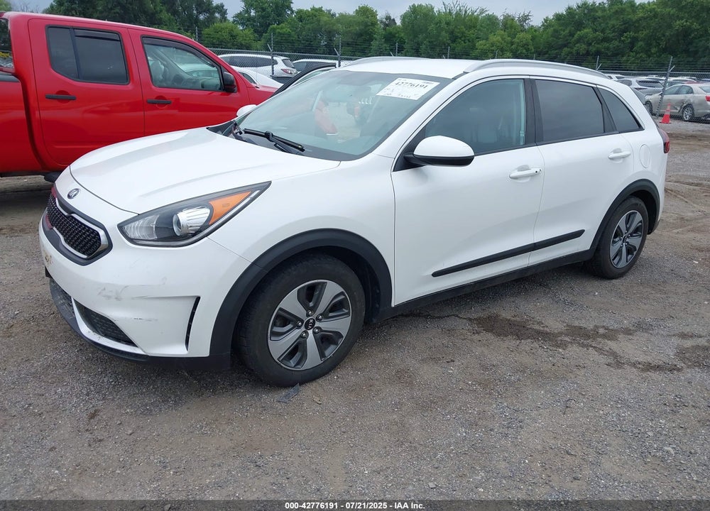 2017 KIA NIRO LX VIN: KNDCB3LC2H5079247