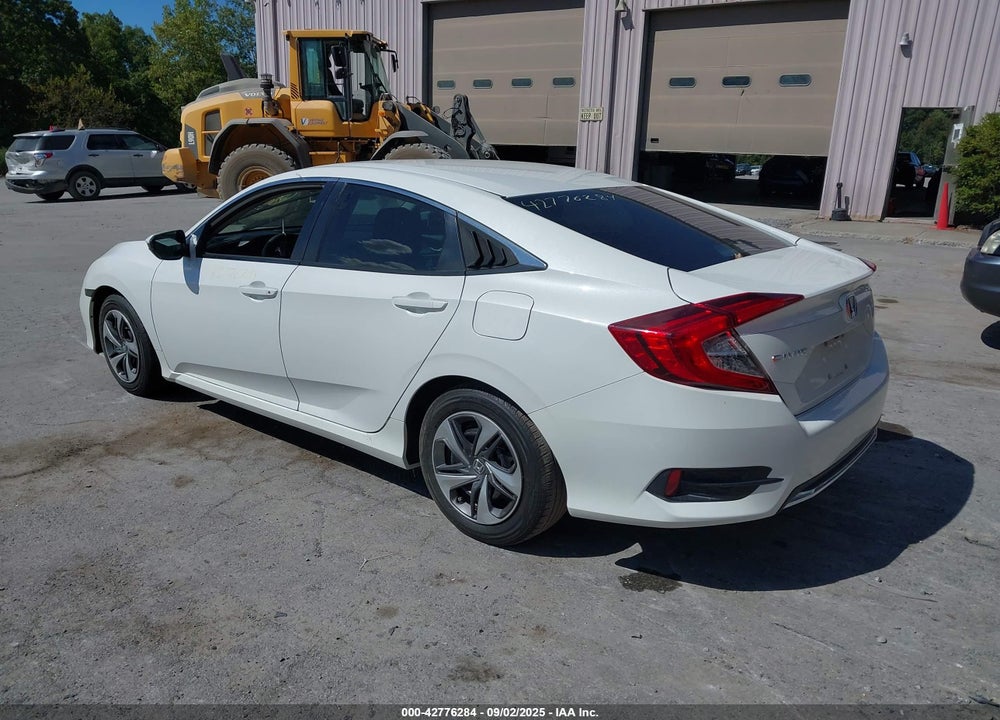 2019 HONDA CIVIC LX VIN: 2HGFC2F68KH557800