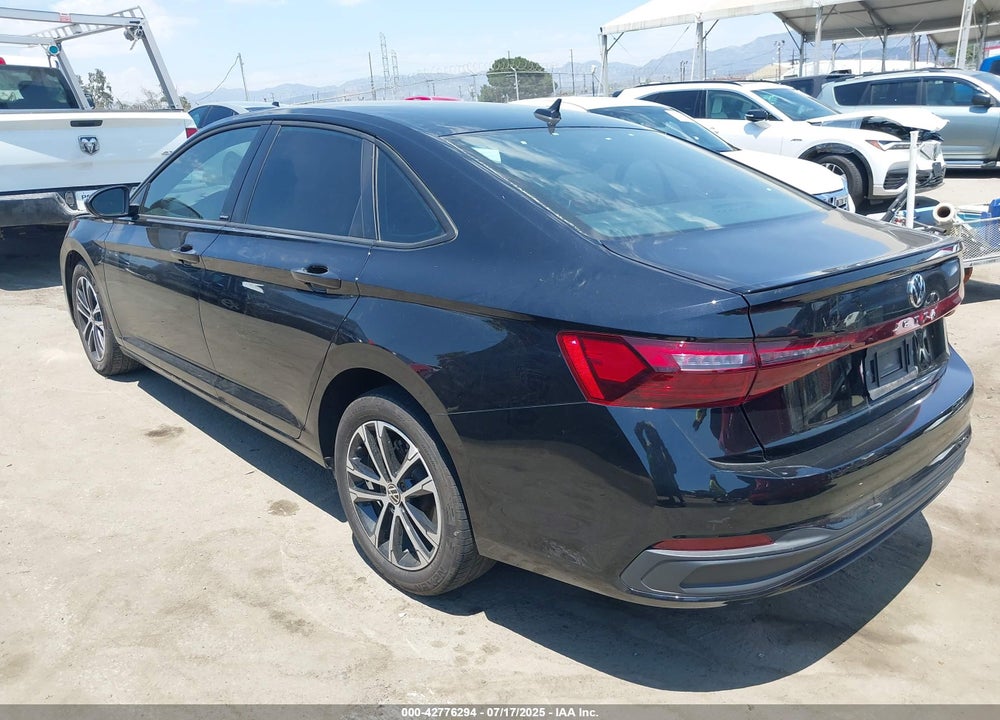 2025 VOLKSWAGEN JETTA 1.5T SPORT VIN: 3VWBX7BU4SM009648
