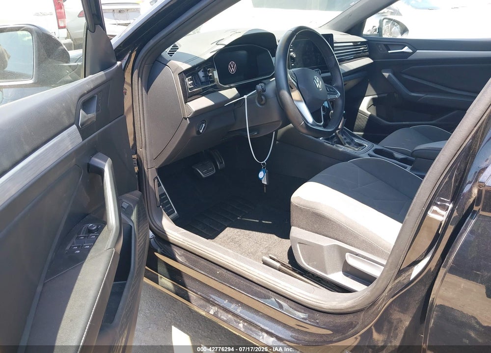 2025 VOLKSWAGEN JETTA 1.5T SPORT VIN: 3VWBX7BU4SM009648