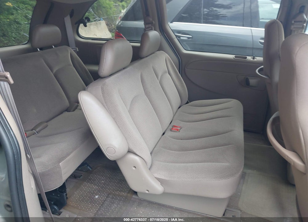 2003 DODGE CARAVAN SE VIN: 1D4GP25303B103858