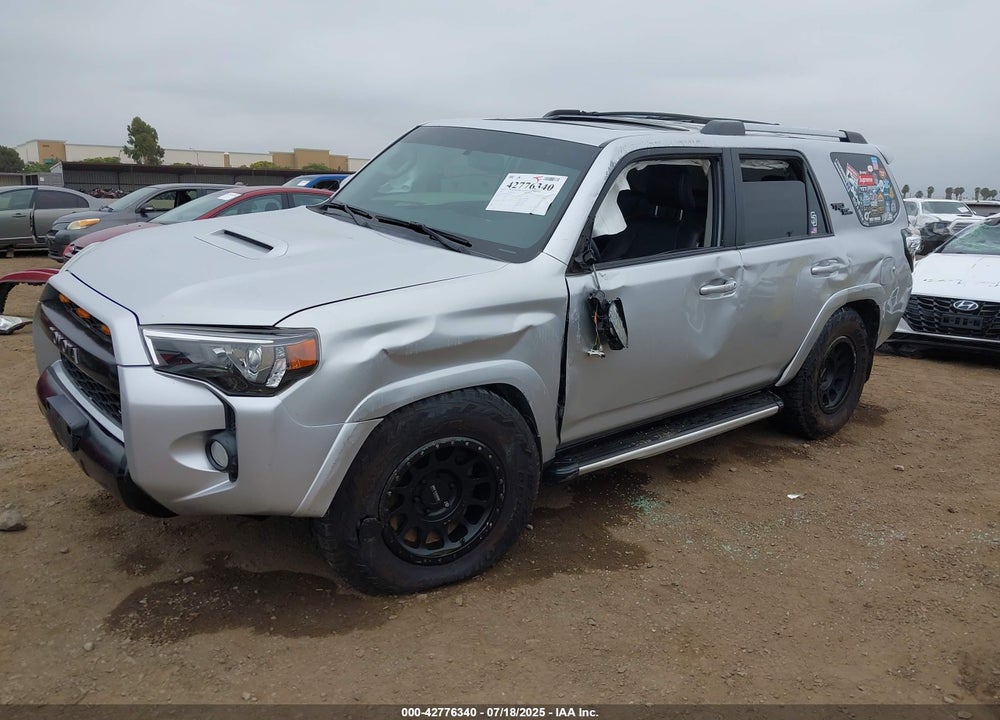 2018 TOYOTA 4RUNNER TRD OFF ROAD PREMIUM VIN: JTEBU5JR4J5576116