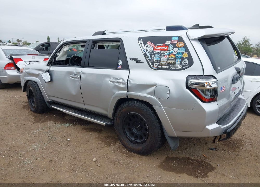 2018 TOYOTA 4RUNNER TRD OFF ROAD PREMIUM VIN: JTEBU5JR4J5576116