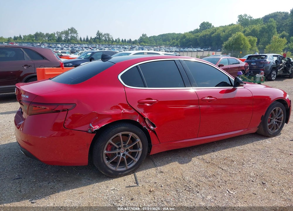 2017 ALFA ROMEO GIULIA VIN: ZARFAEDN3H7550294