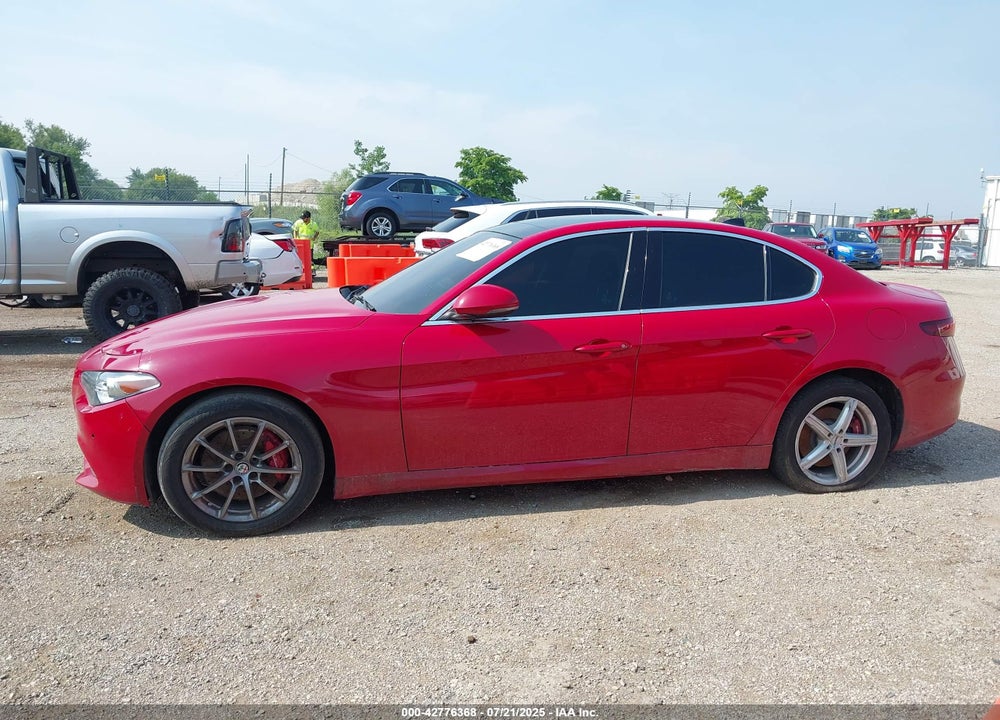 2017 ALFA ROMEO GIULIA VIN: ZARFAEDN3H7550294