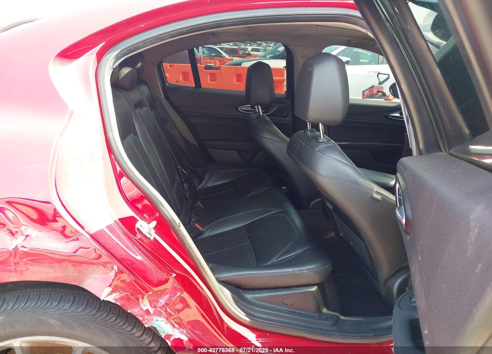 2017 ALFA ROMEO GIULIA VIN: ZARFAEDN3H7550294