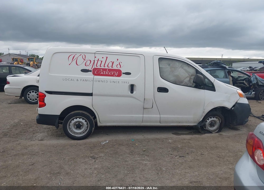2017 NISSAN NV200 VIN: 3N6CM0KNXHK692117