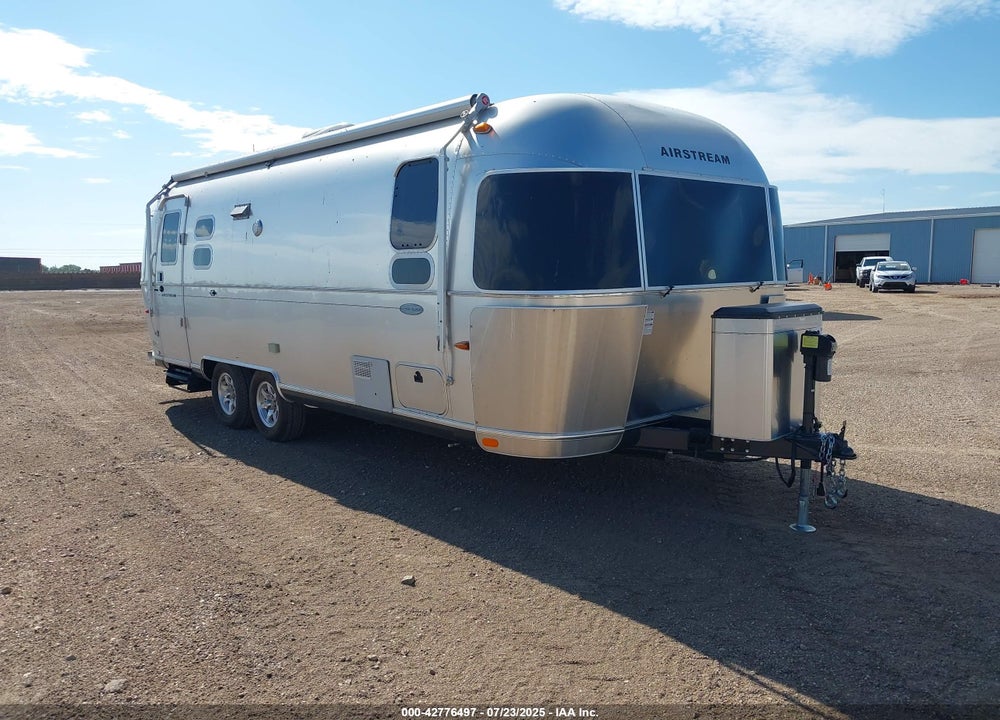 2013 AIRSTREAM 25' BUMPER PULL TRAVEL TRAILER VIN: 1STJ9YJ20DJ527269