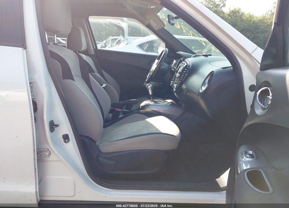 2012 NISSAN JUKE VIN: JN8AF5MV1CT125974