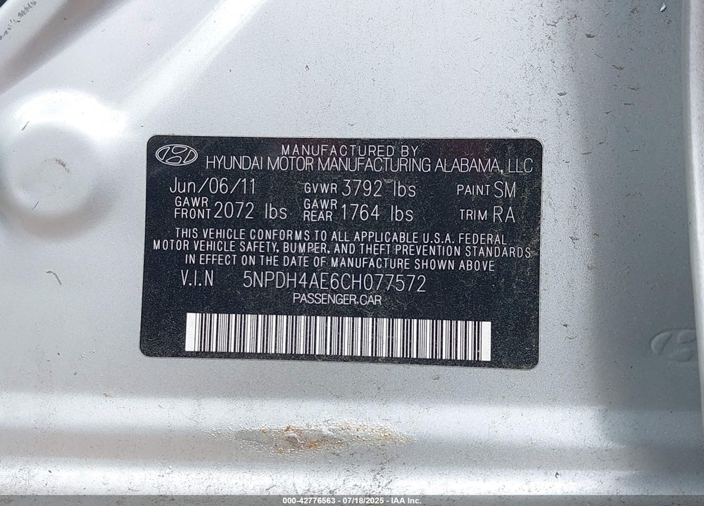 2012 HYUNDAI ELANTRA VIN: 5NPDH4AE6CH077572