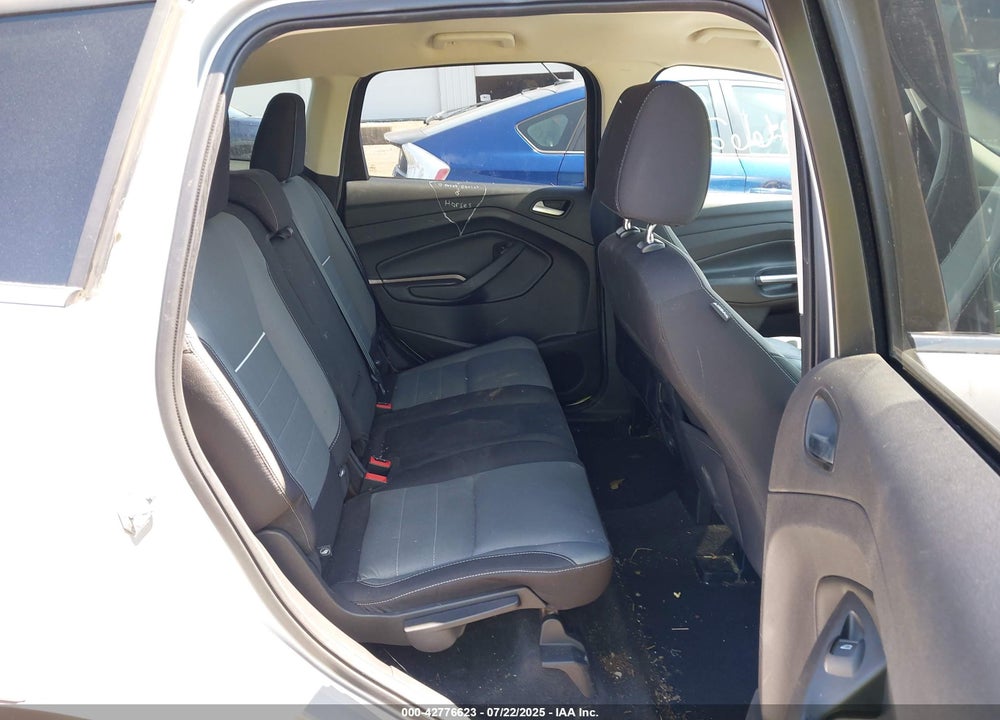 2015 FORD ESCAPE VIN: 1FMCU9GX2FUA38979