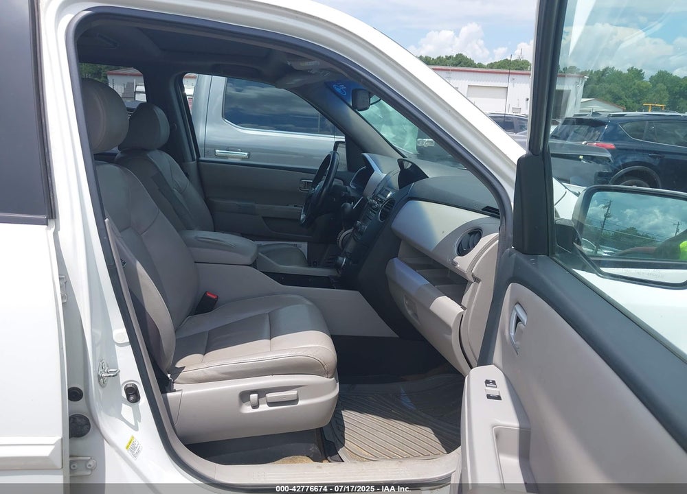 2013 HONDA PILOT VIN: 5FNYF3H67DB036156