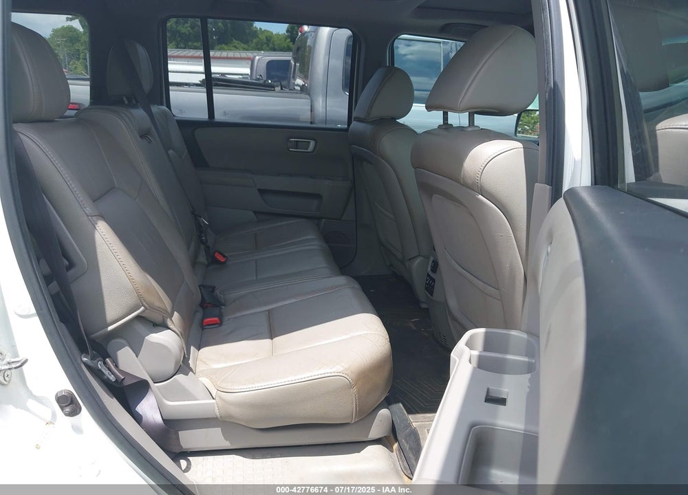 2013 HONDA PILOT VIN: 5FNYF3H67DB036156