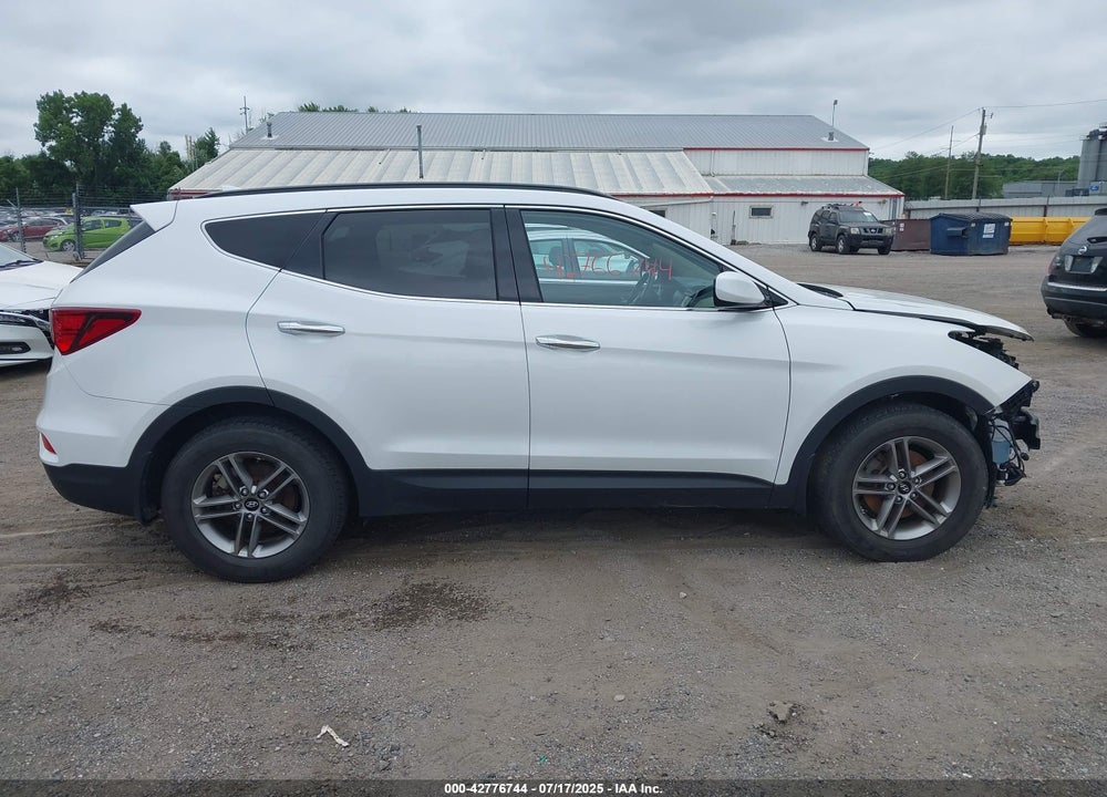 2017 HYUNDAI SANTA FE SPORT 2.4L VIN: 5NMZU3LB5HH002011