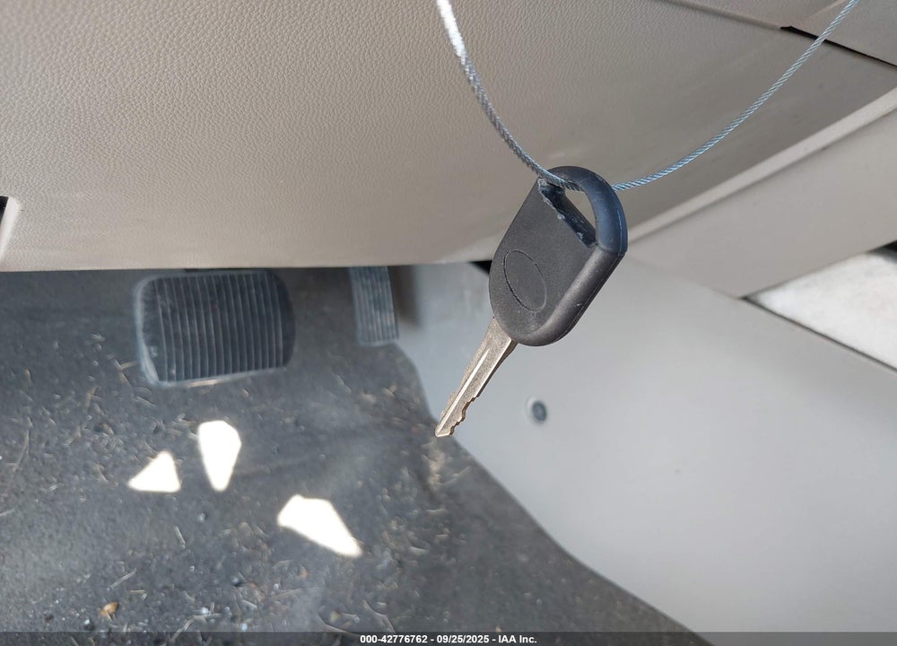 2011 FORD ESCAPE VIN: 1FMCU0D77BKC43137