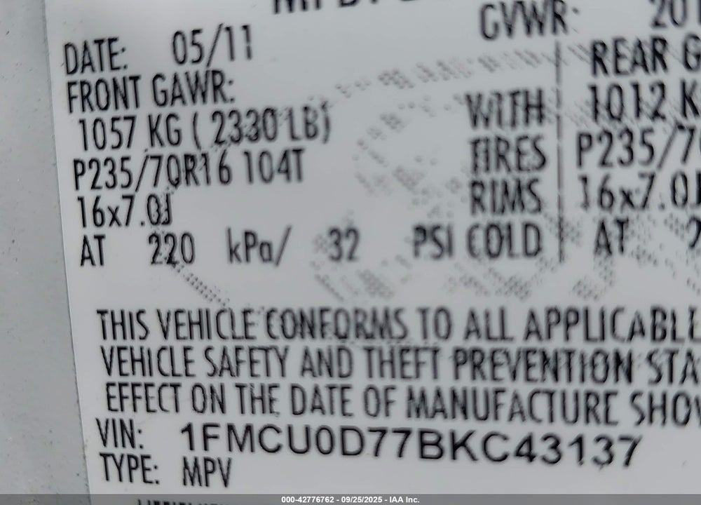 2011 FORD ESCAPE VIN: 1FMCU0D77BKC43137
