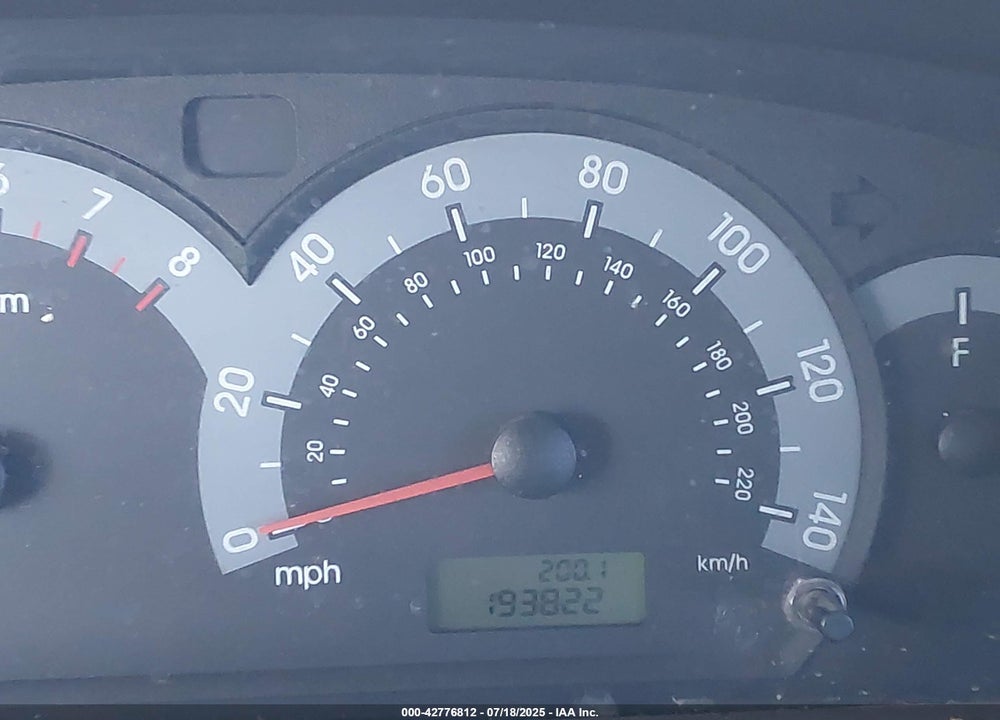 2002 HYUNDAI ELANTRA VIN: KMHDN55D52U058012