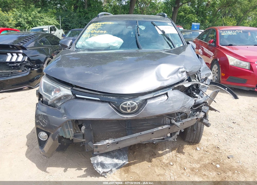2018 TOYOTA RAV4 VIN: JTMRFREV9JJ254509