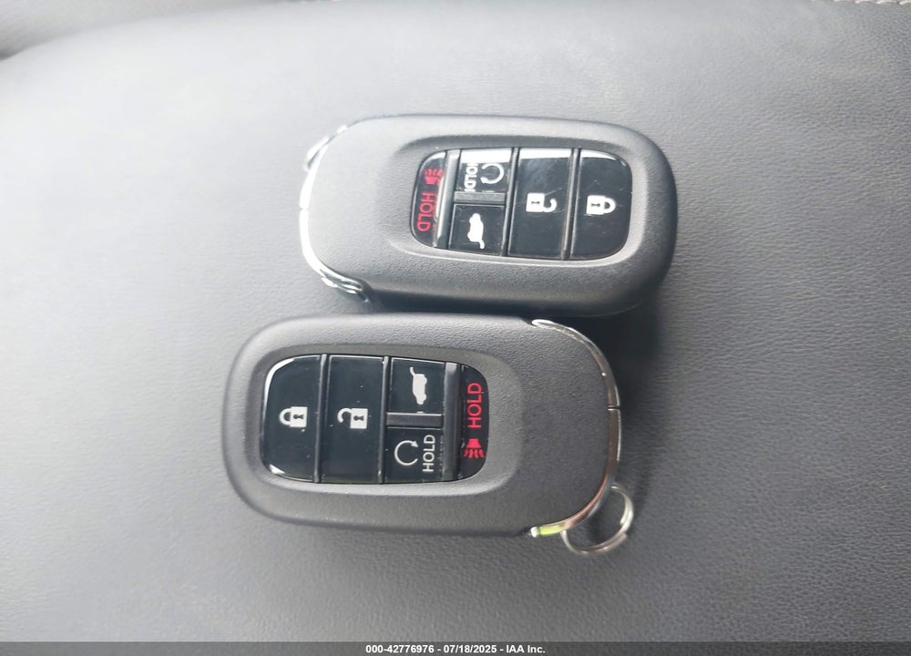 2025 HONDA HR-V VIN: 3CZRZ2H70SM735260