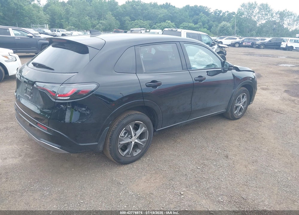 2025 HONDA HR-V VIN: 3CZRZ2H70SM735260