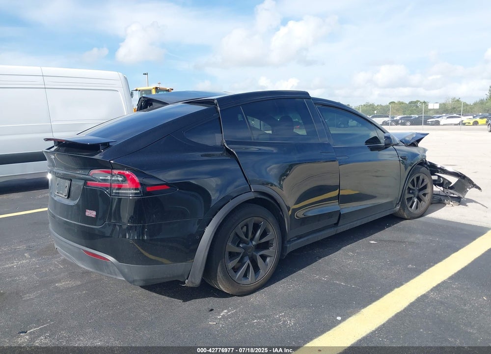 2022 TESLA MODEL X VIN: 7SAXCBE63NF345422