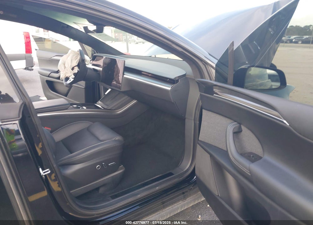 2022 TESLA MODEL X VIN: 7SAXCBE63NF345422