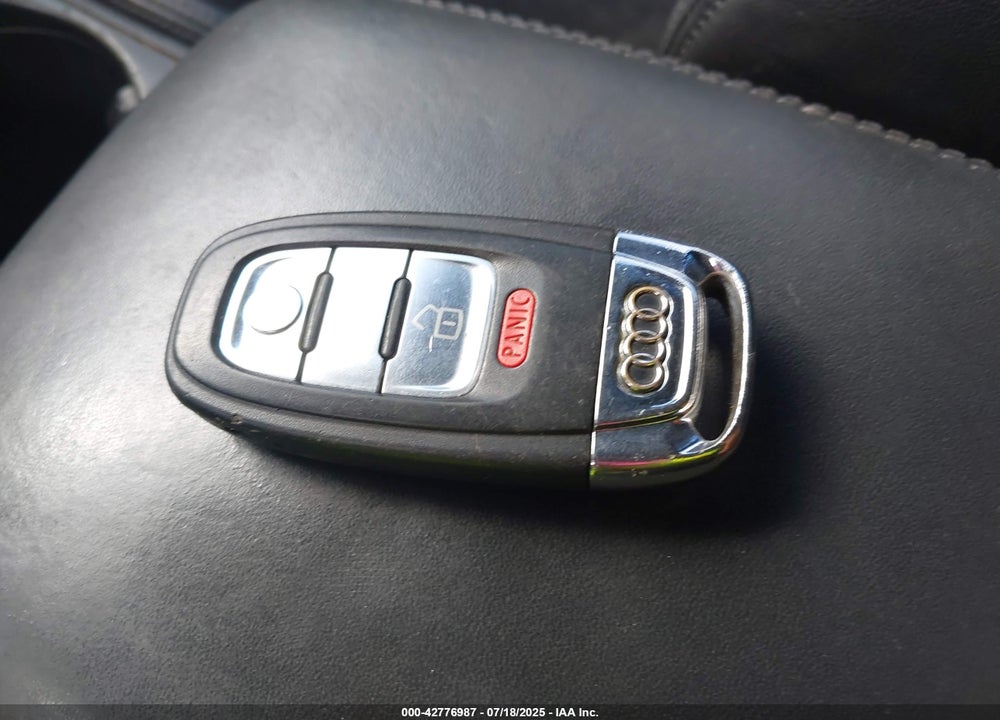 2013 AUDI S4 VIN: WAUKGAFL5DA085460