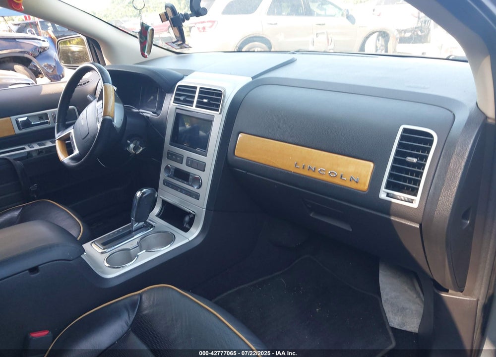 2008 LINCOLN MKX VIN: 2LMDU88C78BJ25607