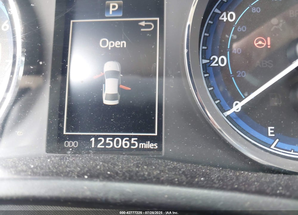 2018 TOYOTA COROLLA VIN: 5YFBURHE3JP777040
