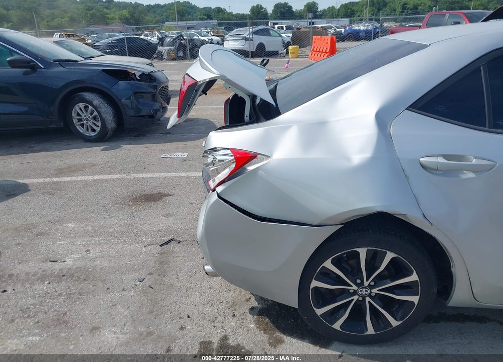 2018 TOYOTA COROLLA VIN: 5YFBURHE3JP777040