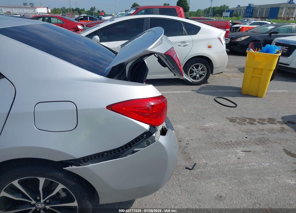 2018 TOYOTA COROLLA VIN: 5YFBURHE3JP777040