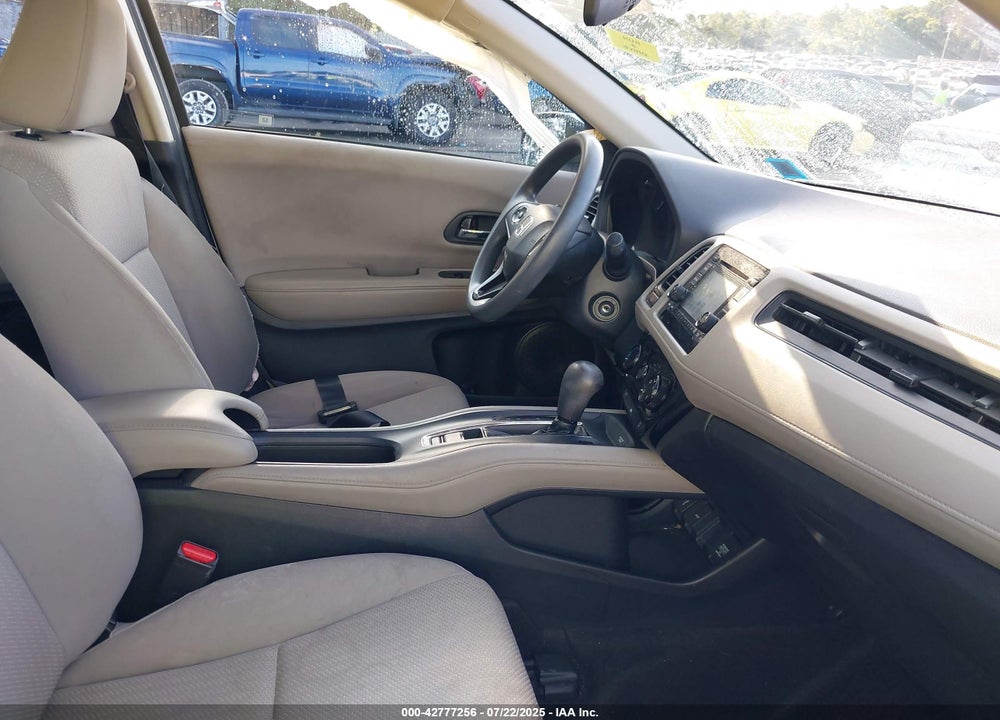 2018 HONDA HR-V VIN: 3CZRU6H32JM703217