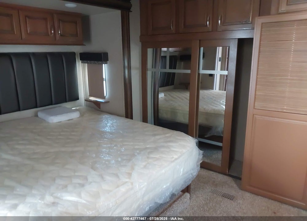 2019 FOREST RIVER CEDAR CREEK VIN: 4X4FCRP25KS221026