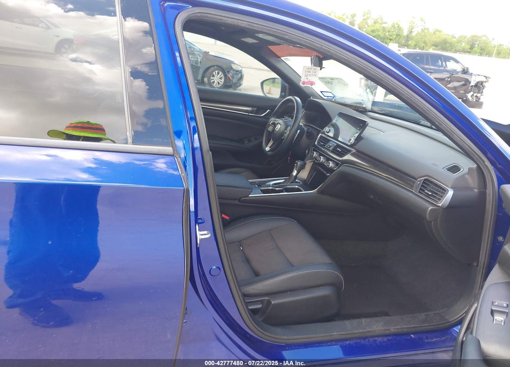 2022 HONDA ACCORD VIN: 1HGCV1F32NA005337
